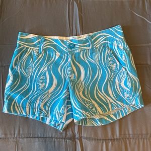 Lilly Pulitzer “The Callahan Short”. Size 0. Used, great condition.